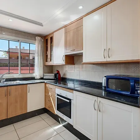 Terrazas Del Duque Fase2 Lägenhet *